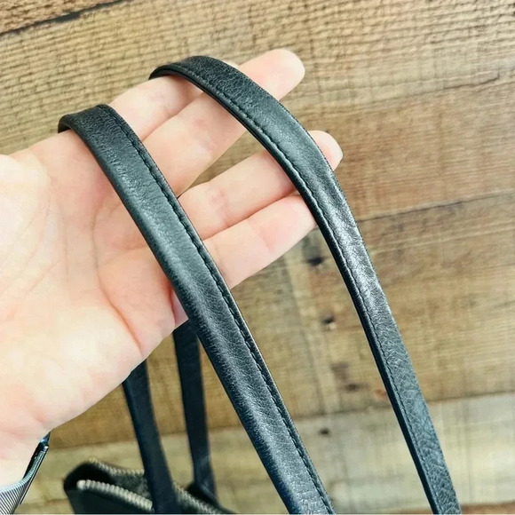 NWOT Hobo International Large Leather Tote - Picture 6 of 11